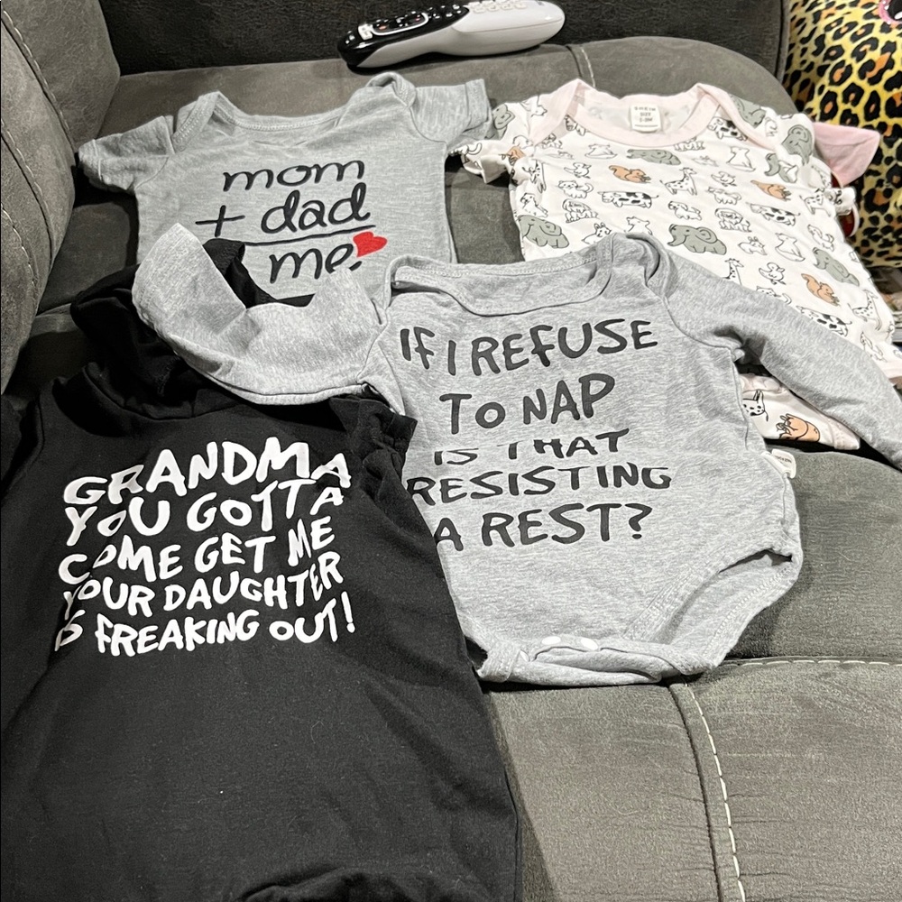 SHEIN Black and Gray Kids Bodysuit Set